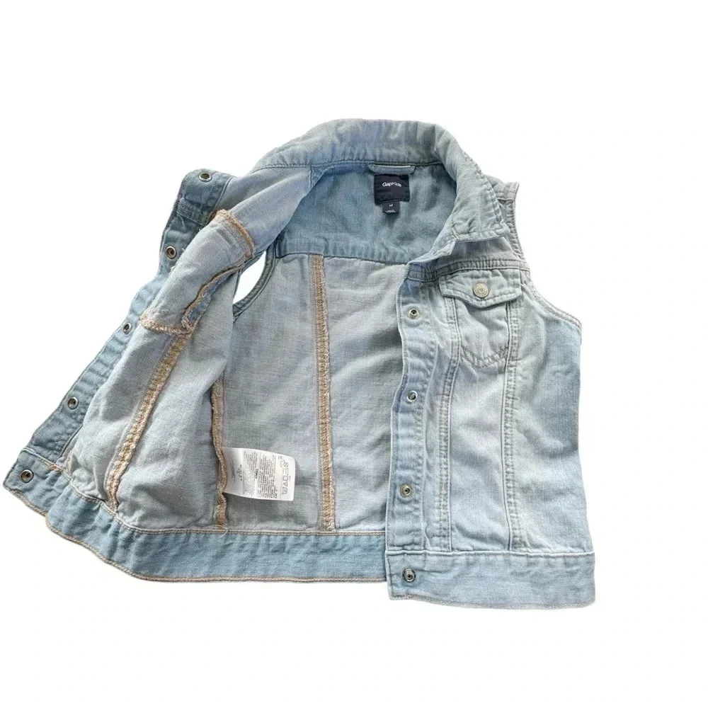 GAP || Girl's Denim Vest Light Wash Medium
